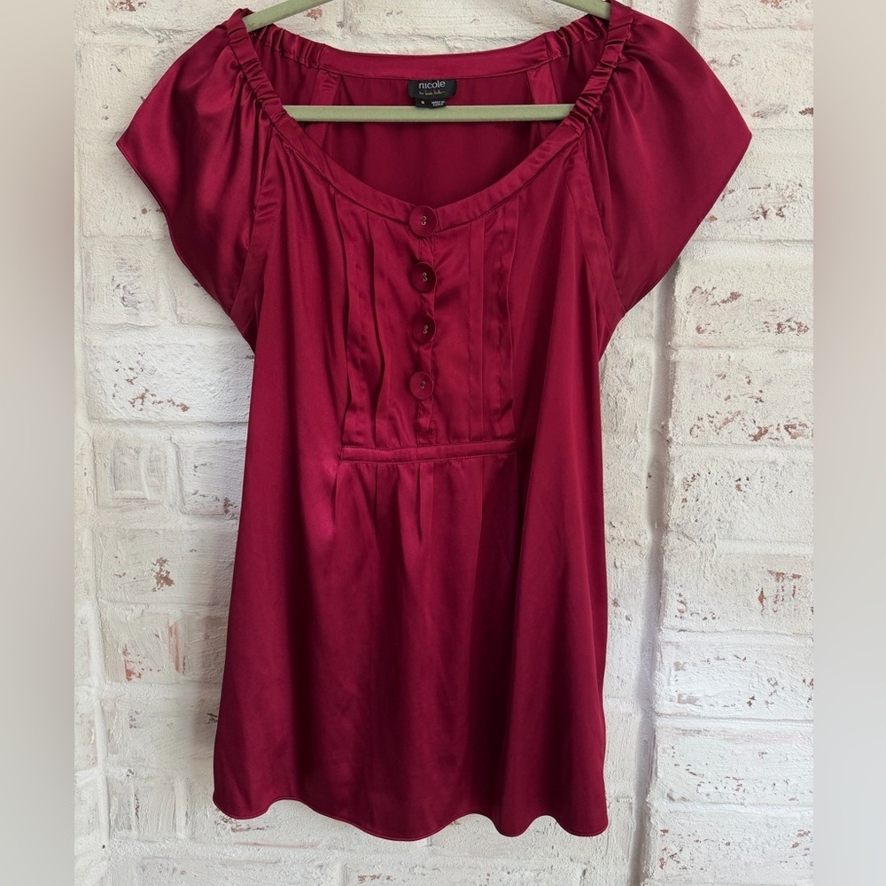Nicole by Nicole Miller- Women's Burgundy Button-Detail Blouse with pockets